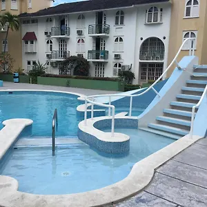  Apartment Castle By The Shore